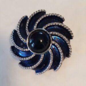 Avon Moonwind Royal Blue Enamel and Glass Brooch Pin.